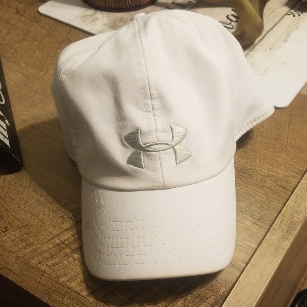 Womens under armour ballcap